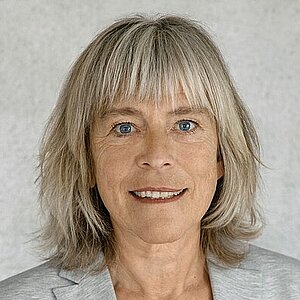 Dr. Gabriela Fleischer